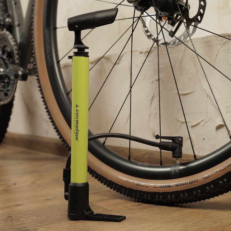 Pumpa ručna mini sa crevom i nosačem za bicikl 310mm 8 Bara - Carmotion 83509 - Image 8